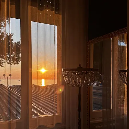 Seven Boutique * 세스트리레반떼