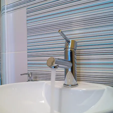 Seven Boutique Hotel