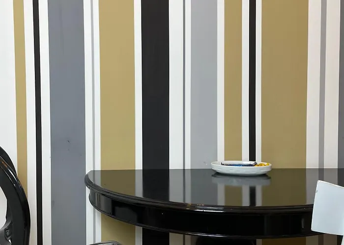 Seven Boutique Hotel *